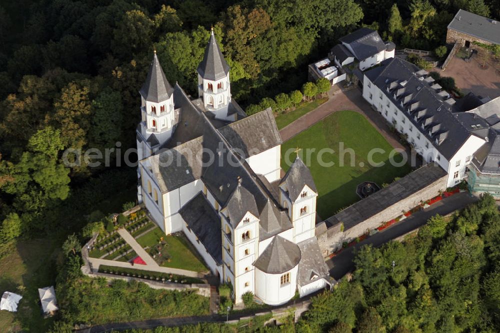 Aerial photograph Weinahr - Blick auf das Kloster Arnstein an der Lahn. Die ehemalige Abtei ist heute Kloster und Jugendbegegnungsstätte der Arnsteiner Patres. View of the monastery Arnstein.