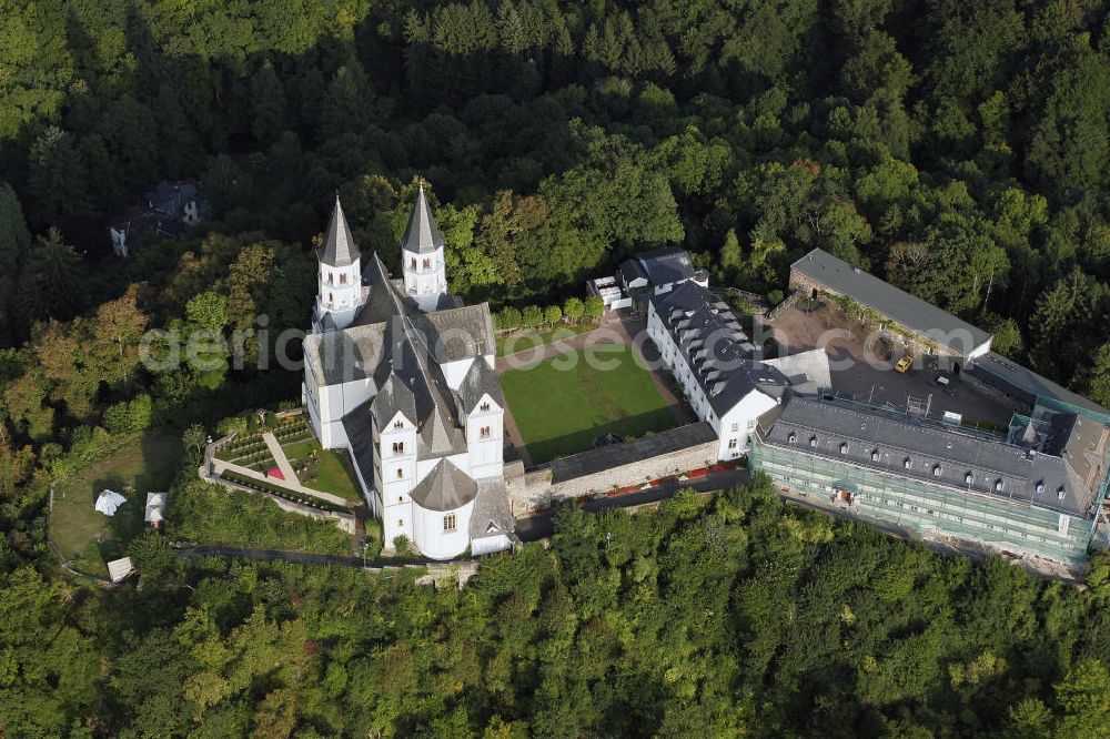 Weinahr from above - Blick auf das Kloster Arnstein an der Lahn. Die ehemalige Abtei ist heute Kloster und Jugendbegegnungsstätte der Arnsteiner Patres. View of the monastery Arnstein.