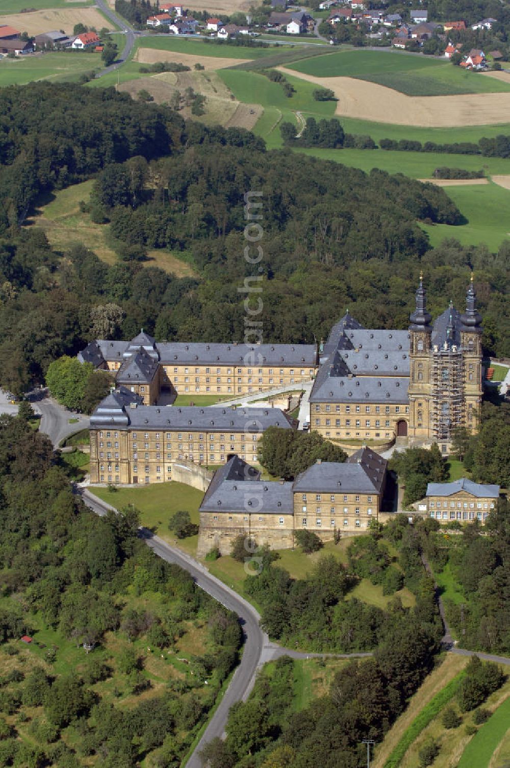 Aerial image Bad Staffelstein - Kloster Banz ist ein ehemaliges Benediktinerkloster, das seit 1978 zum Gebiet der Stadt Bad Staffelstein nördlich von Bamberg gehört. Seit 1978 ist das einstige Kloster im Besitz der CSU-nahen Hanns-Seidel-Stiftung und dient als Tagungsstätte. Adresse: Hanns-Seidel-Stiftung e.V., Lazarettstraße 33, 80636 München Tel.: 089/1258-0