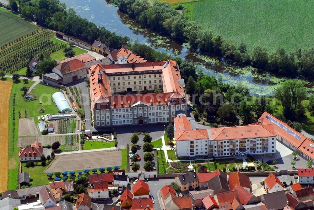 Aerial photograph Heidenfeld - Blick auf das Kloster Maria Hilf in Röthlein OT Heidenfeld. Es entstand im Mittelalter. Heute leben dort ca. 130 Nonnen. 1975 wurde ein Pflegeheim angebaut. Kontakt: Kloster Maria Hilf, Klosterstr. 13, 97520 Röthlein-Heidenfeld