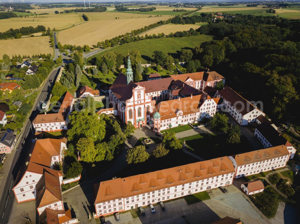 Aerial photograph Panschwitz-Kuckau - Complex of buildings of the monastery St. Marienstern on street Cisinskistrasse in Panschwitz-Kuckau in the state Saxony, Germany