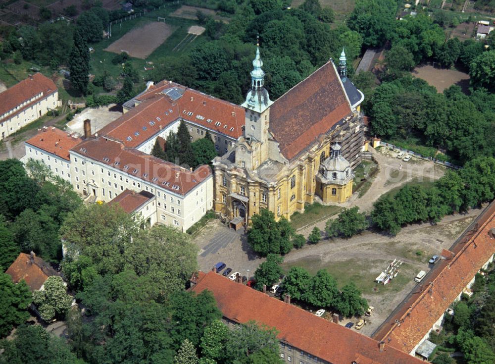 Aerial image Neuzelle - Blick auf das Kloster Neuzelle in Neuzelle, Brandenburg. Die Klosterkirche dient bis heute der katholischen Gemeinde des Ortes Neuzelle als Pfarrkirche. View of the monastery in Neuzelle, Brandenburg. The church still serves the Catholic community of the village Neuzelle as parish church.