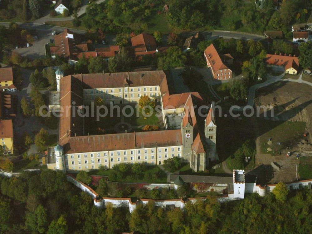 Aerial photograph Reichenbach - Das Kloster Reichenbach ist ein Kloster der Barmherzigen Brüder in Reichenbach am Regen/Reichenbach in Bayern. Eustachius-Kugler-Str. 2, D-93189 Reichenbach, Telefon: 09 46 4 / 10 - 0 Telefax: 09 46 4 / 10 - 11 7, E-Mail: verwaltung@barmherzige-reichenbach.de