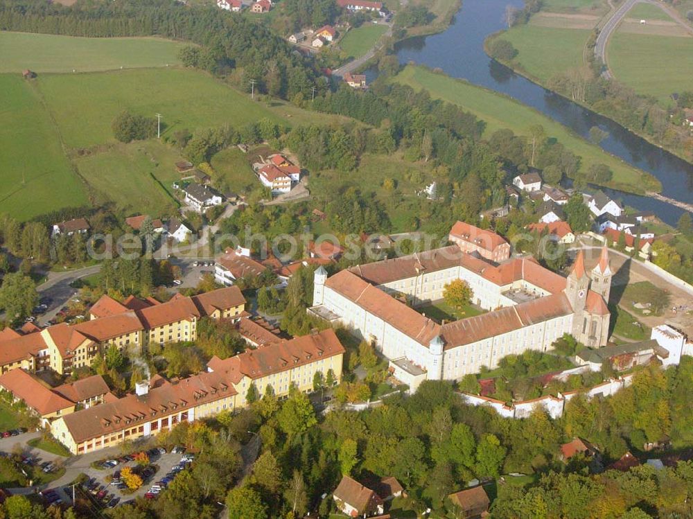 Reichenbach from above - Das Kloster Reichenbach ist ein Kloster der Barmherzigen Brüder in Reichenbach am Regen/Reichenbach in Bayern. Eustachius-Kugler-Str. 2, D-93189 Reichenbach, Telefon: 09 46 4 / 10 - 0 Telefax: 09 46 4 / 10 - 11 7, E-Mail: verwaltung@barmherzige-reichenbach.de