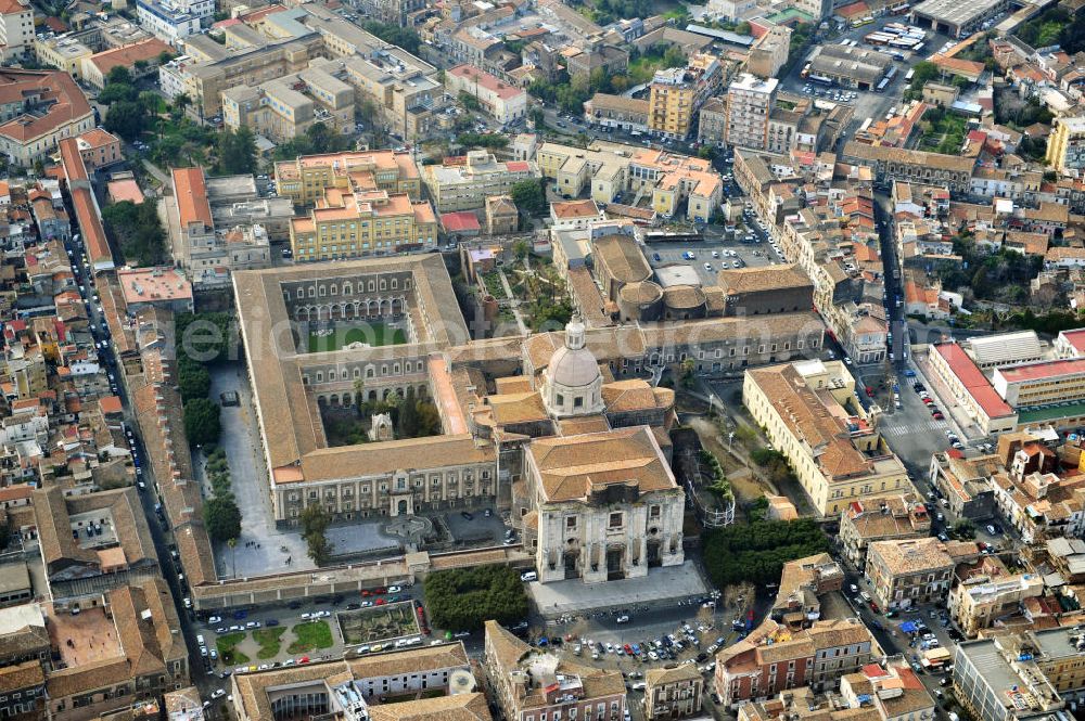 Aerial photograph Catania Sizilien - The monastery was originally a Benedictine monastery of San Nicola and now houses part of the University of Catania, with the adjoining unfinished church of San Nicola l'Arena Cantania on Sicily in Italy