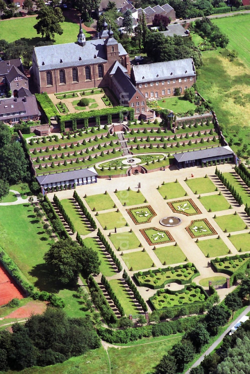 Aerial image Kamp-Lintfort - Monastery grounds and terrace garden of the monastery garden of the Cistercian monastery in Kamp-Lintfort in the state of North Rhine-Westphalia