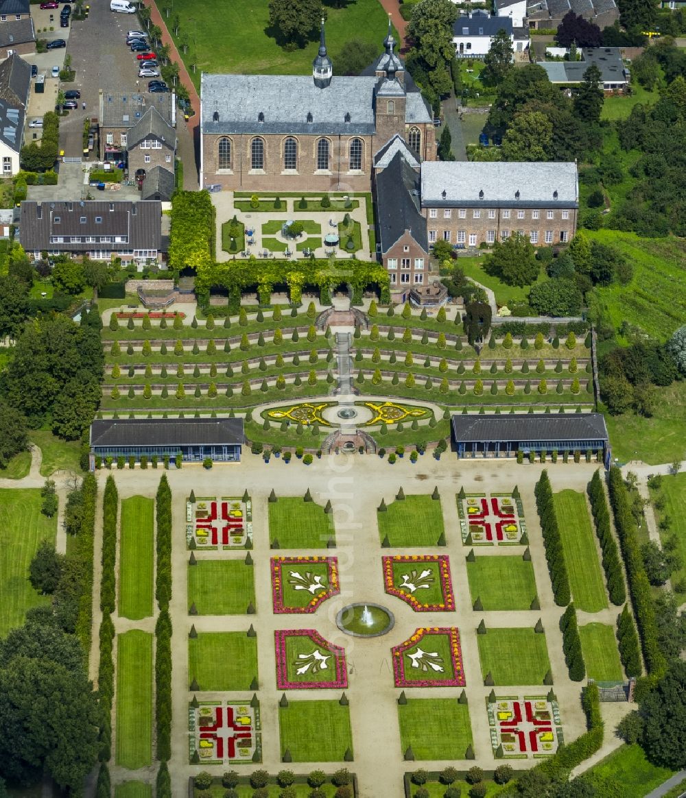 Kamp-Lintfort from above - Monastery grounds and terrace garden of the monastery garden of the Cistercian monastery in Kamp-Lintfort in the state of North Rhine-Westphalia