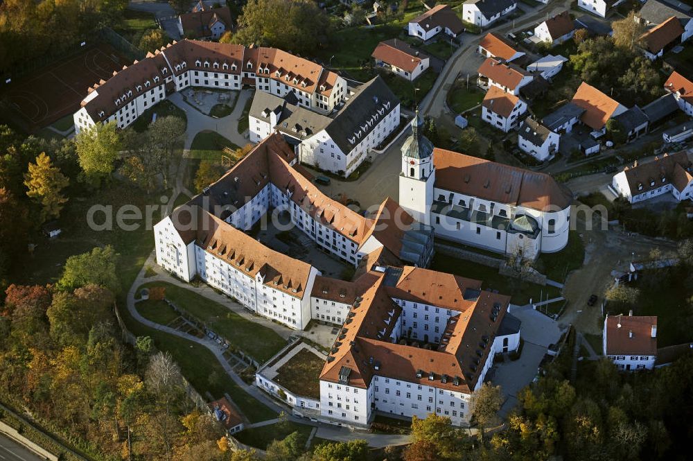 Aerial photograph Hohenwart - Blick auf den Klosterberg Hohenwart. Im ehemaligen Benediktinerinnen-Kloster befindet sich heute das regionale Zentrum der Behindertenhilfe Regens Wagner Hohenwart. View of the monastery hill Hohenwart.