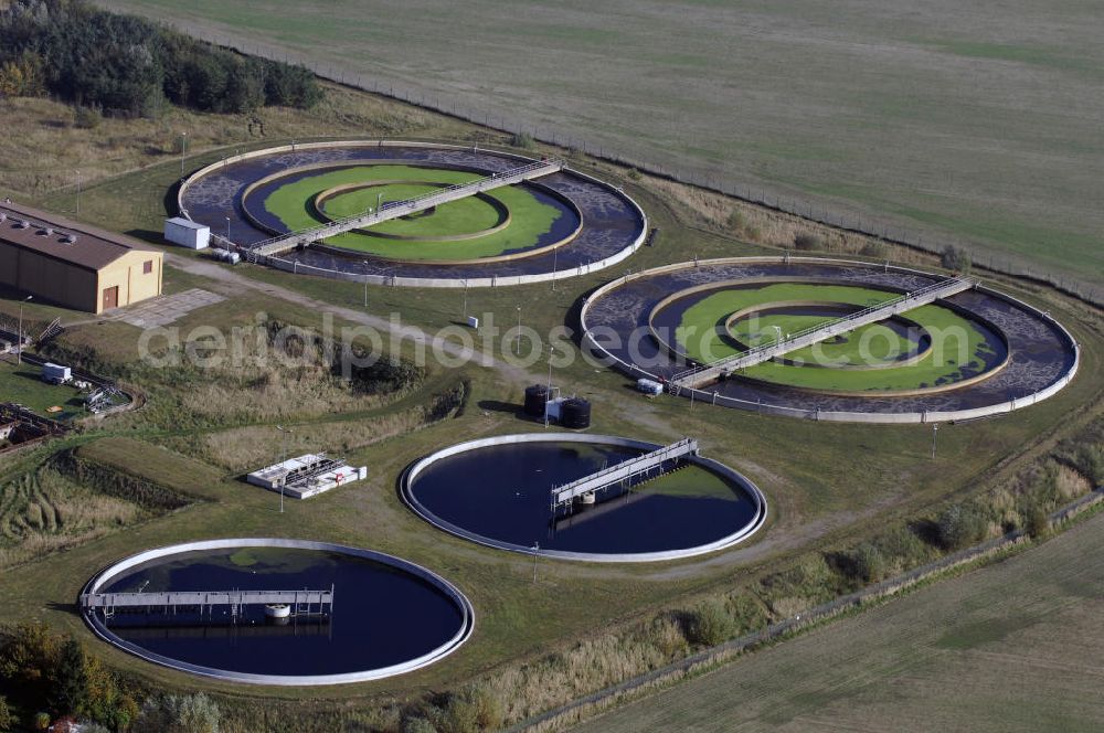 Aerial photograph Brandenburg an der Havel - Blick auf die Kläranlage der BRAWAG GmbH in Briest. Im Januar 1998 wird die BRAWAG GmbH Betreiber der Abwasseranlagen der Stadt Brandenburg an der Havel. Kontakt: BRAWAG GmbH, Briester Weg 1, 14774 Brandenburg, Tel. +49(0)3381 40450; Email: info@brawag.de