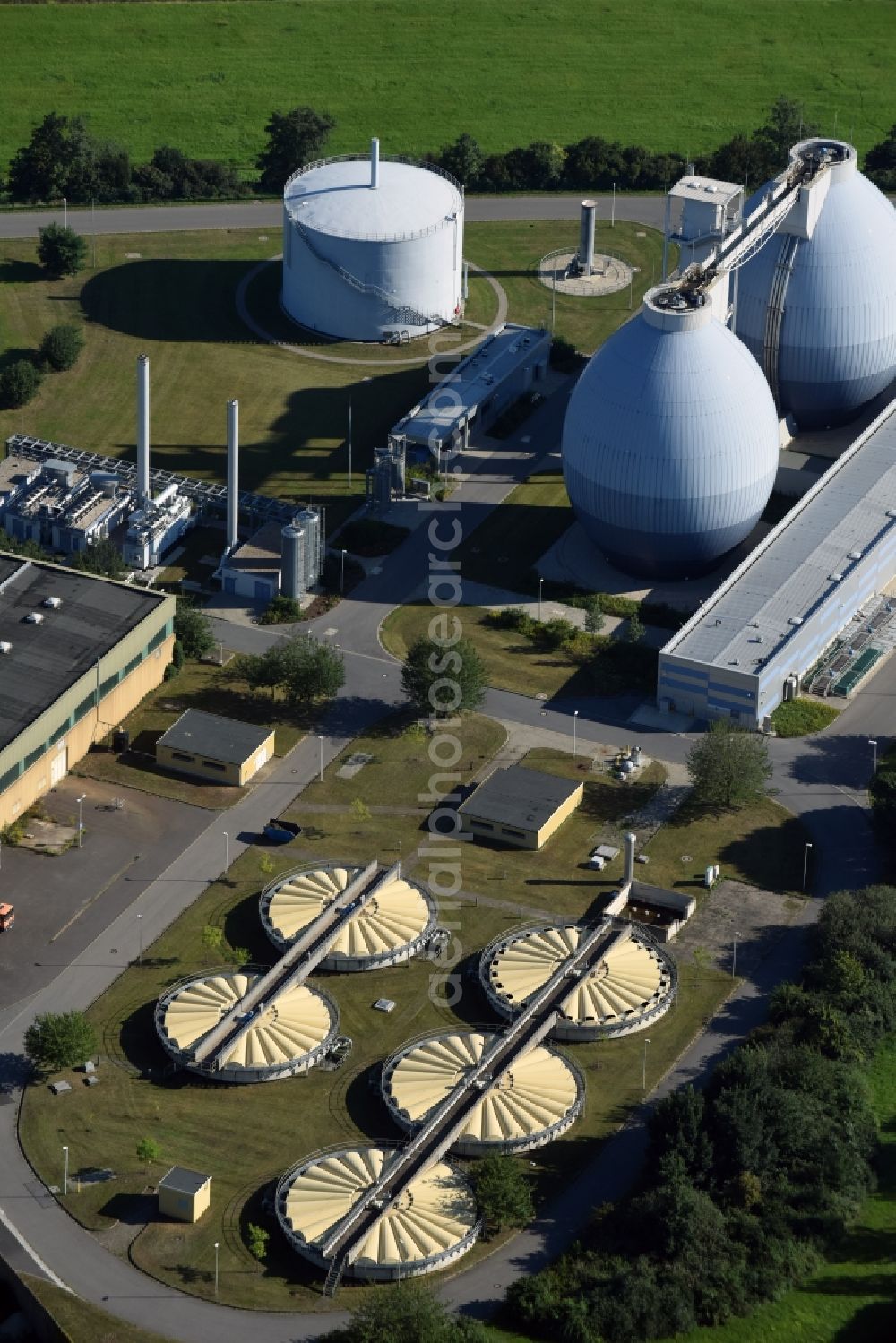 Dresden from above - Waste water treatment plant Klaeranlage Kaditz with digestion towers in the Kaditz part in the North of Dresden in the state of Saxony