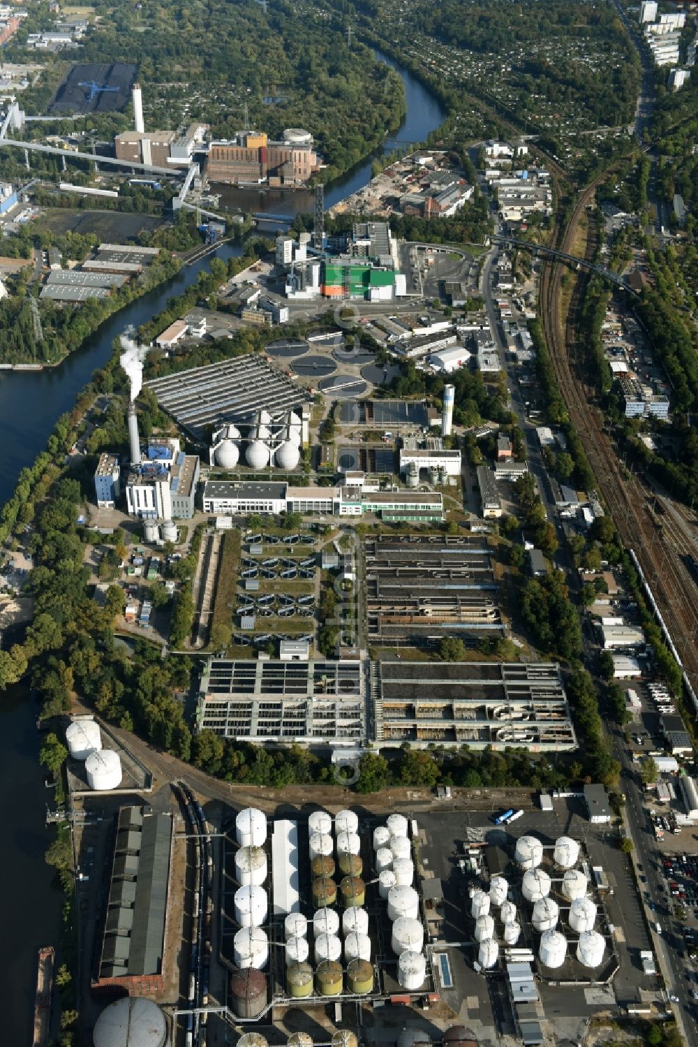 Berlin from the bird's eye view: Waste water treatment plant Ruhleben of Berliner Wasserbetriebe in Berlin