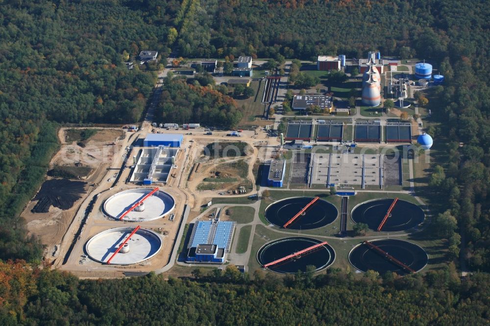 Aerial image Forchheim - Sewage works Basin and purification steps for waste water treatment in Forchheim in the state Baden-Wuerttemberg, Germany