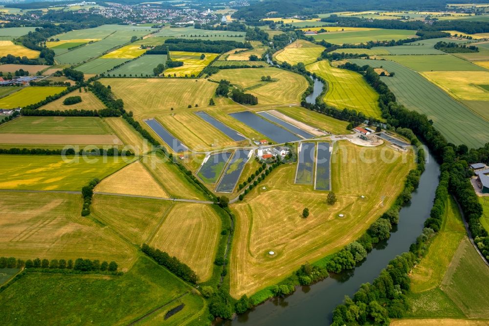 Aerial image Fröndenberg/Ruhr - Sewage works Basin and purification steps for waste water treatment in Froendenberg/Ruhr in the state North Rhine-Westphalia