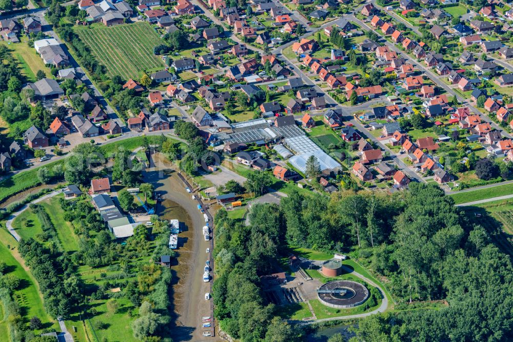 Drochtersen from above - Sewage works Basin and purification steps for waste water treatment Gauensiek in Drochtersen in the state Lower Saxony, Germany