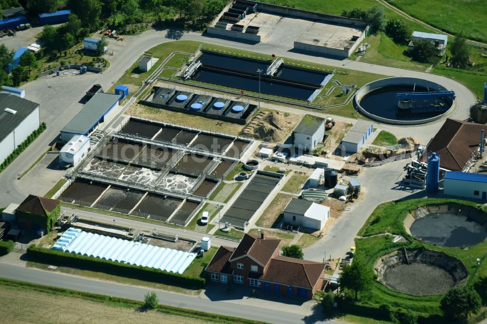 Aerial photograph Grevesmühlen - Sewage works Basin and purification steps for waste water treatment in Grevesmuehlen in the state Mecklenburg - Western Pomerania, Germany