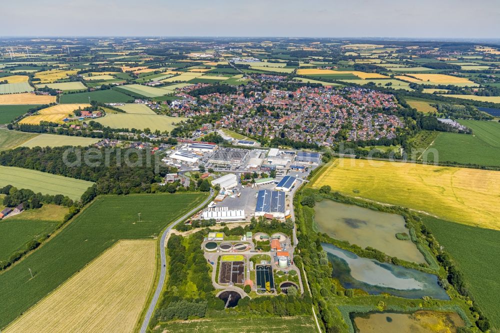 Aerial photograph Nottuln - Sewage works Basin and purification steps for waste water treatment Industriestrasse - Josef-Uhlenbrock-Weg in the district Appelhuelsen in Nottuln in the state North Rhine-Westphalia, Germany