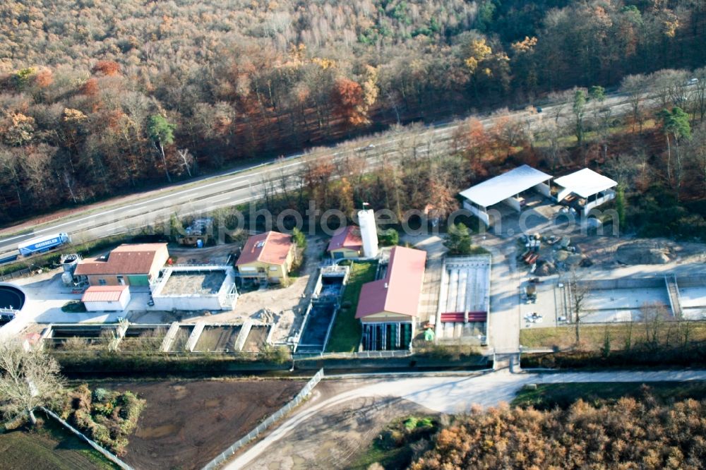 Aerial image Kandel - Sewage works Basin and purification steps for waste water treatment in Kandel in the state Rhineland-Palatinate