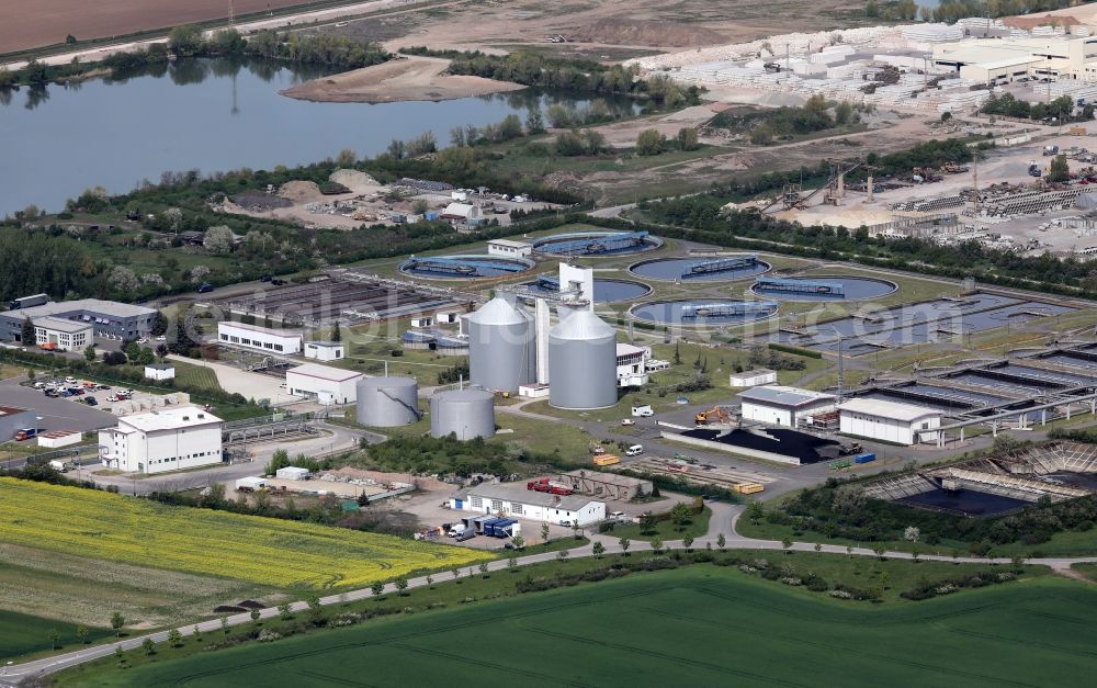 Aerial image Erfurt - Sewage works Basin and purification steps for waste water treatment Klaeranlage Erfurt on Elxlebener Strasse in the district Kuehnhausen in Erfurt in the state Thuringia, Germany