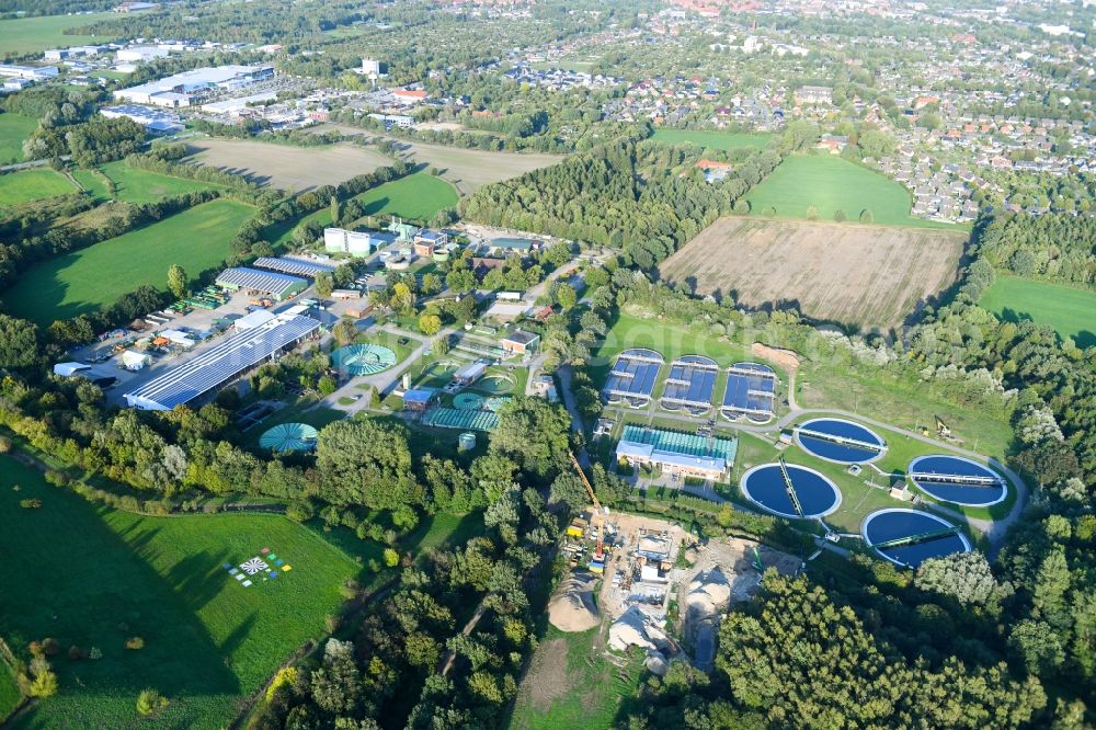 Neumünster from above - Sewage works Basin and purification steps for waste water treatment in Neumuenster in the state Schleswig-Holstein, Germany