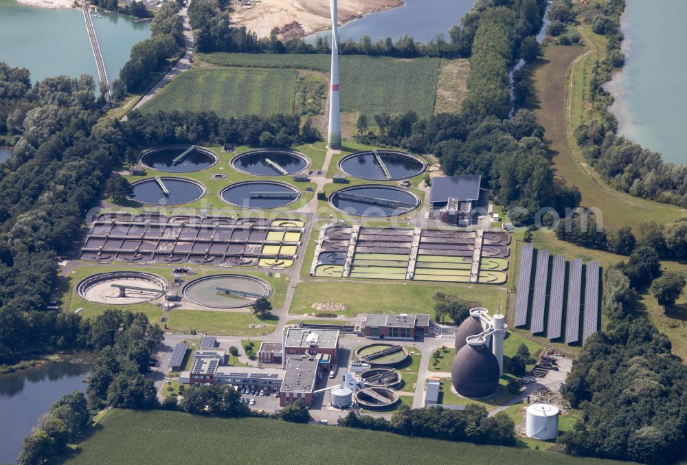 Aerial image Paderborn - Sewage works Basin and purification steps for waste water treatment of Stadtentwaesserungsbetrieb Paderborn STEP on street Bentfelder Strasse in Paderborn in the state North Rhine-Westphalia, Germany