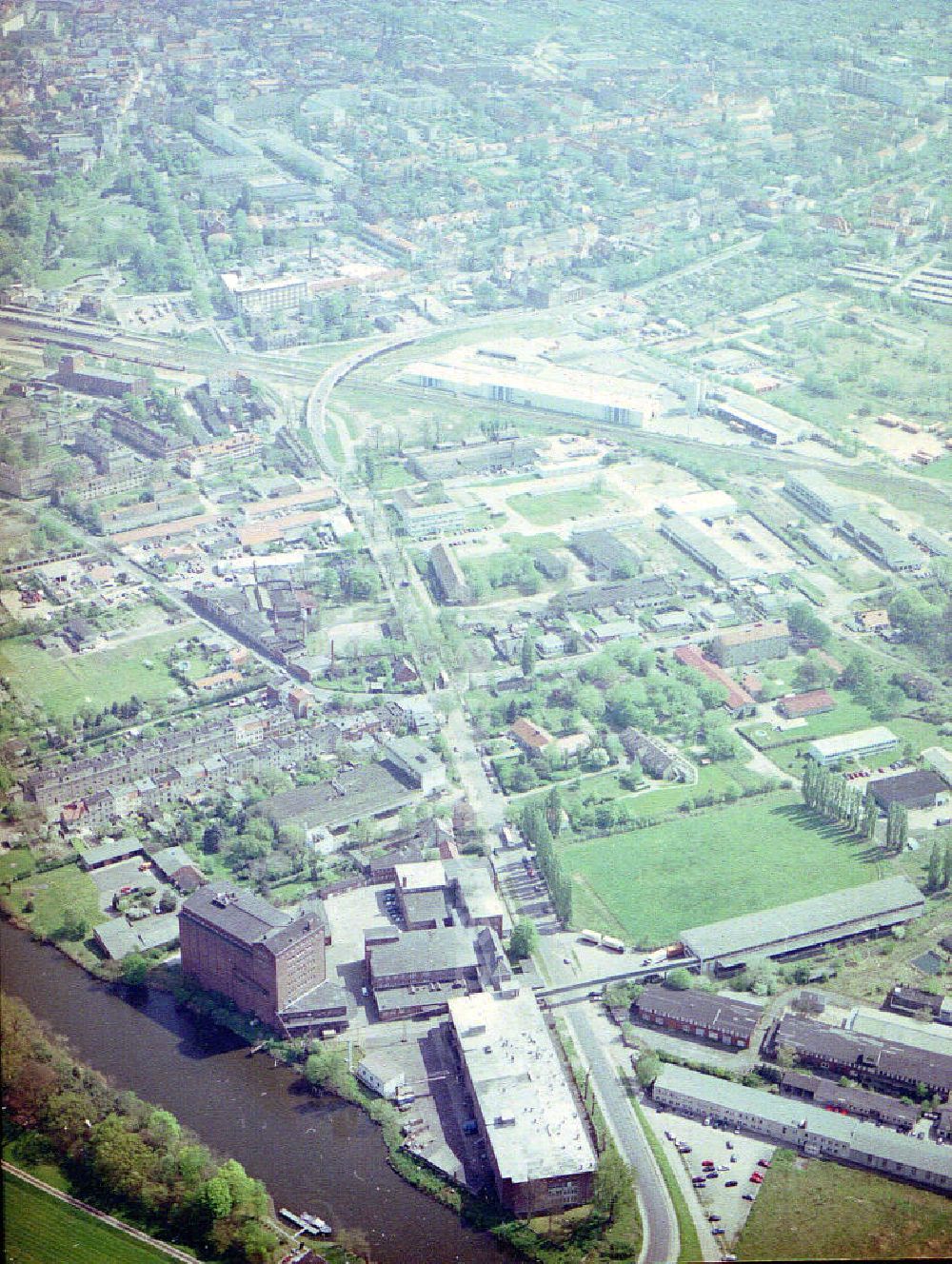 Burg from above - Knäckebrotwerke in Burg am Elbe - Havel - Kanal.