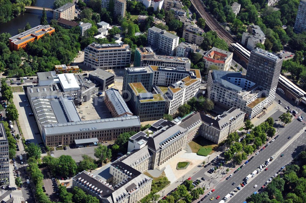 Aerial image Berlin - Tiergarten - Königliche Porzellan-Manufaktur KPM vor dem Ernst-Reuter-Haus in Berlin-Tiergarten. Royal Porcelain Manufacture in front of the Ernst-Reuter-Building in Berlin-Tiergarten.