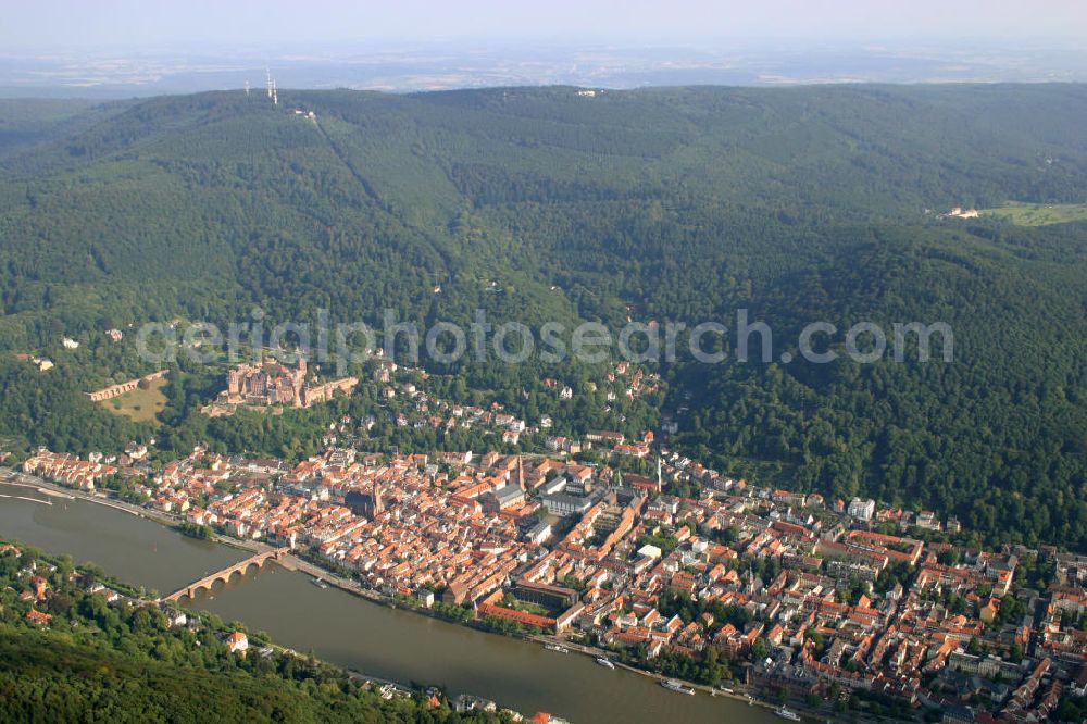 Aerial photograph Heidelberg - Blick auf den Königstuhl bei Heidelberg. Er ist 567,8 m hoch und gehört zum Gebirge Kleiner Odenwald. Auf dem Gipfel befinden sich unter an derem das Max-Planck-Institut für Astronomie, die Landessternwarte Heidelberg-Königstuhl, das Märchenparadies Königsstuhl, die Falknerei Tinnunculus sowie mehrere Radio-, Fernseh- und Rundfunk-Sendeanlagen. Seit 1907 fährt eine Standseilbahn, die Heidelberger Bergbahn, auf den Berg.