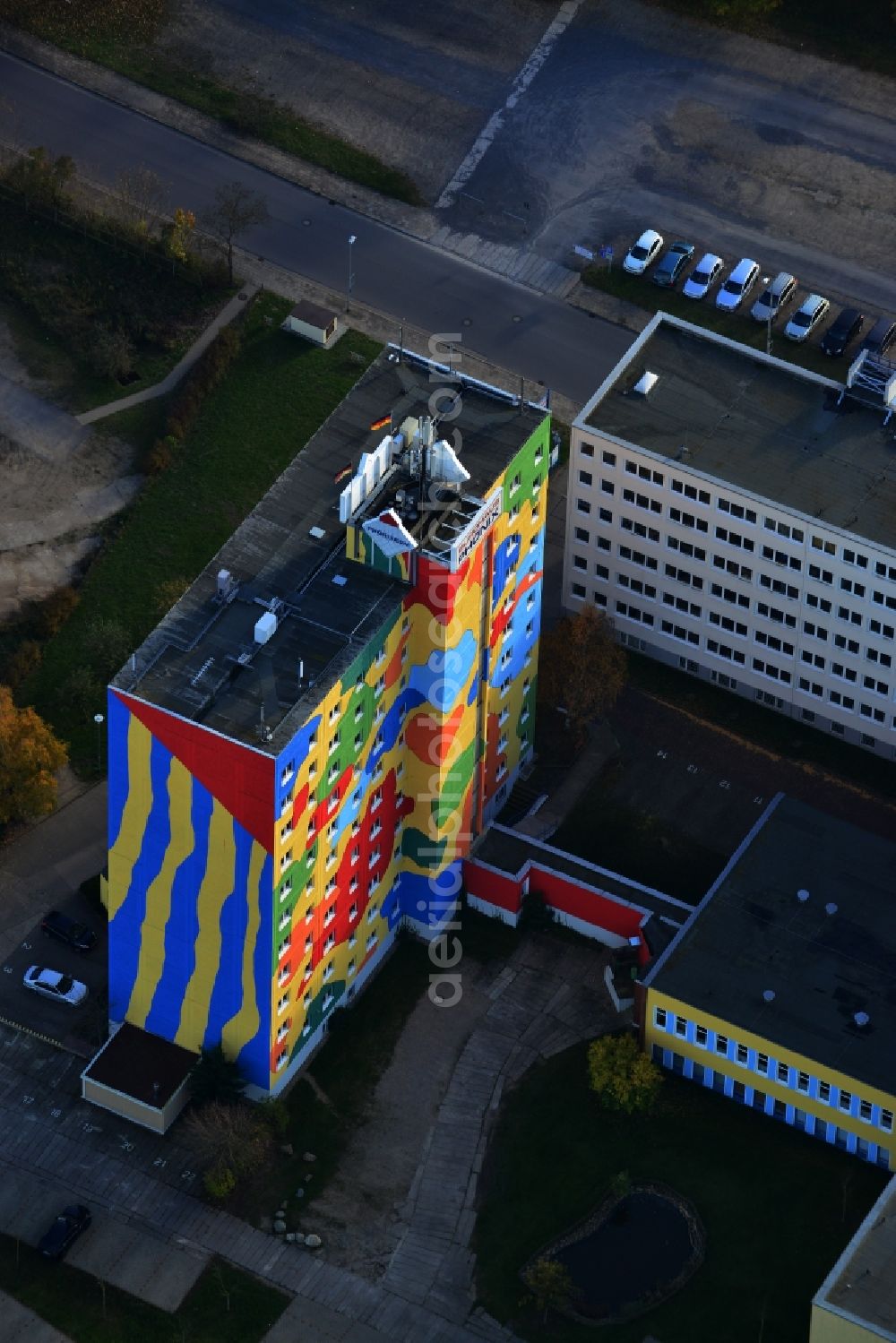 Aerial photograph Neubrandenburg - By Michael Fischer colorful designed office building of Phoenix Real Estate GmbH & Co KG in Neubrandenburg in Mecklenburg-Western Pomerania