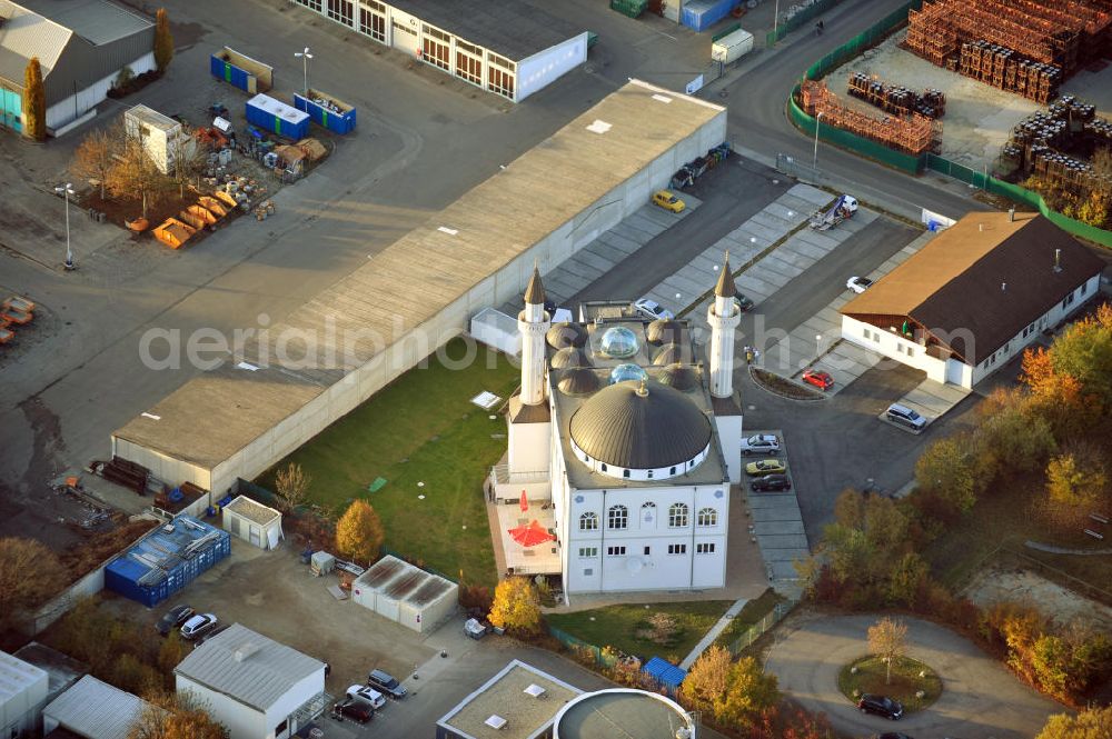 Ingolstadt from the bird's eye view: Die größte Moschee in Bayern, die Kocatepe-Moschee mit Kulturzentrum, auf türkisch Kocatepe Camii ve Kültür Merkezi der Türkisch-Islamische Union der Anstalt für Religion, kurz DITIB. The largest mosque at Bavaria is the Kocatepe-Mosque with its cultural centre.