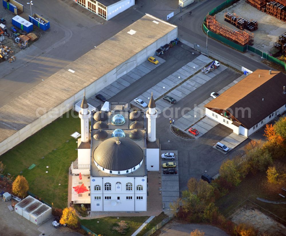 Aerial image Ingolstadt - Die größte Moschee in Bayern, die Kocatepe-Moschee mit Kulturzentrum, auf türkisch Kocatepe Camii ve Kültür Merkezi der Türkisch-Islamische Union der Anstalt für Religion, kurz DITIB. The largest mosque at Bavaria is the Kocatepe-Mosque with its cultural centre.