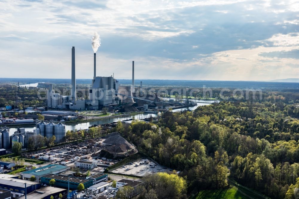 Karlsruhe from the bird's eye view: Coal power plants of the EnBW in Karlsruhe in the state Baden-Wuerttemberg