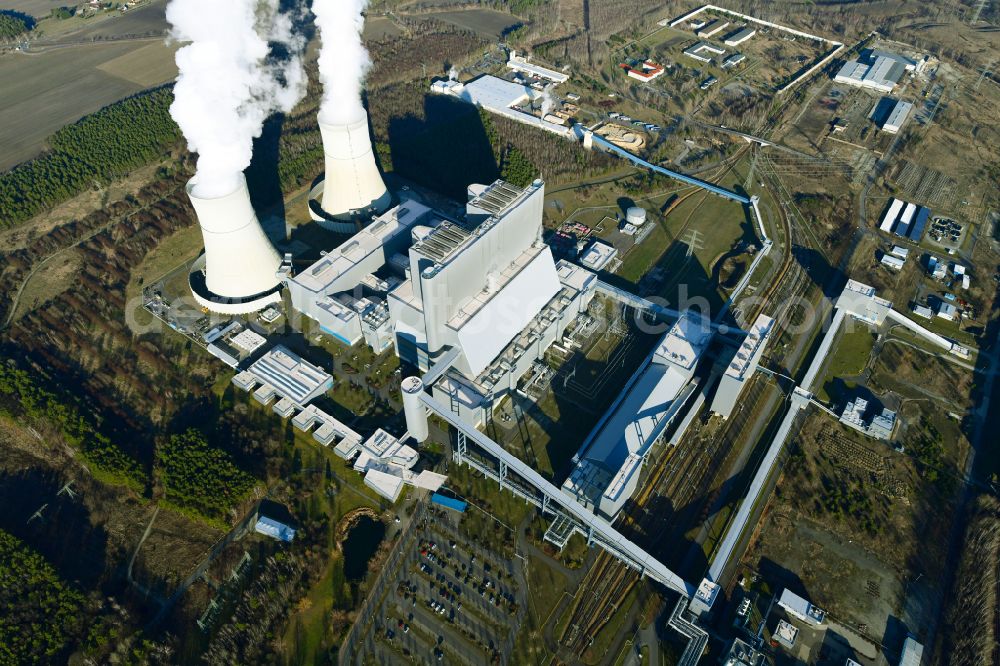 Spremberg from above - Coal power plants of der LEAG Lausitz Energiekraftwerke the district Schwarze Pumpe in Spremberg in the state Brandenburg, Germany