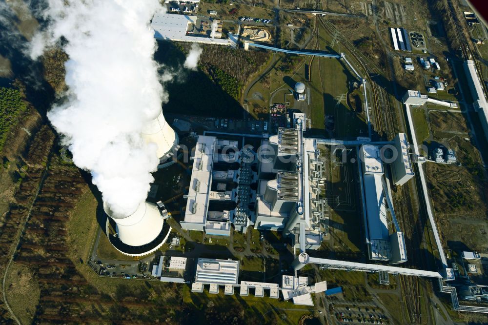 Spremberg from the bird's eye view: Coal power plants of der LEAG Lausitz Energiekraftwerke the district Schwarze Pumpe in Spremberg in the state Brandenburg, Germany