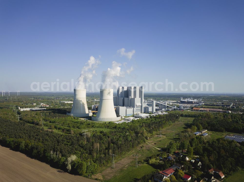 Spremberg from above - Coal power plants of der LEAG Lausitz Energiekraftwerke the district Schwarze Pumpe in Spremberg in the state Brandenburg, Germany