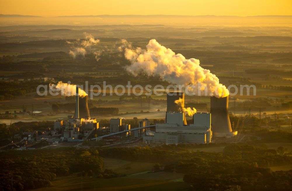 Aerial photograph Hamm - Coal-fired power plant Westphalia in the sunrise with smoke and cooling towers in Hamm, North Rhine-Westphalia, Germany