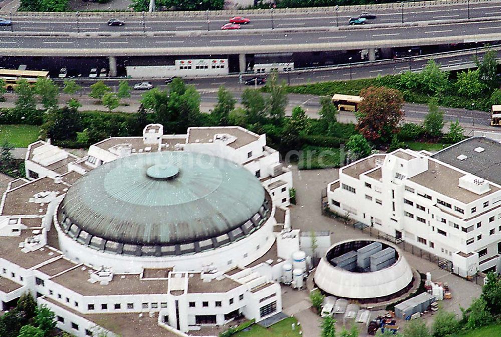 Berlin / Steglitz from above - 20.05.1995 Kongreßhalle an der Detmolder Straße Stegllitz