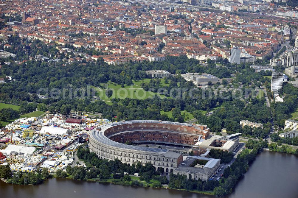 Nürnberg from the bird's eye view: Blick auf die nicht fertiggestellte Kongresshalle auf dem ehemaligen Reichsparteitagsgelände. Das Gebäude hat die Maße von 240 m x 200 m. View of the unfinished Congress Hall at the former Nazi Party Rally Grounds. The building has dimensions of 240 m x 200 m.