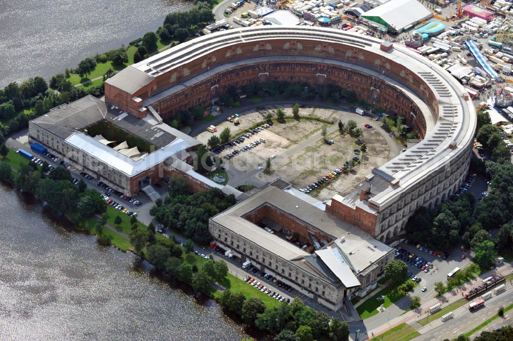 Nürnberg from the bird's eye view: Blick auf die nicht fertiggestellte Kongresshalle auf dem ehemaligen Reichsparteitagsgelände. Das Gebäude hat die Maße von 240 m x 200 m. View of the unfinished Congress Hall at the former Nazi Party Rally Grounds. The building has dimensions of 240 m x 200 m.