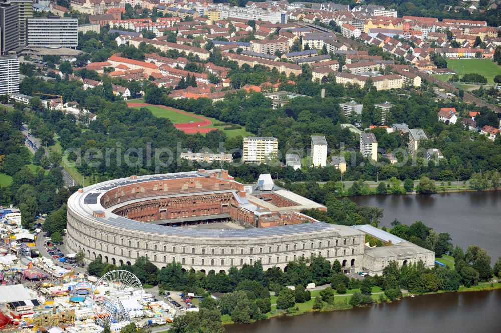 Nürnberg from the bird's eye view: Blick auf die nicht fertiggestellte Kongresshalle auf dem ehemaligen Reichsparteitagsgelände. Das Gebäude hat die Maße von 240 m x 200 m. View of the unfinished Congress Hall at the former Nazi Party Rally Grounds. The building has dimensions of 240 m x 200 m.