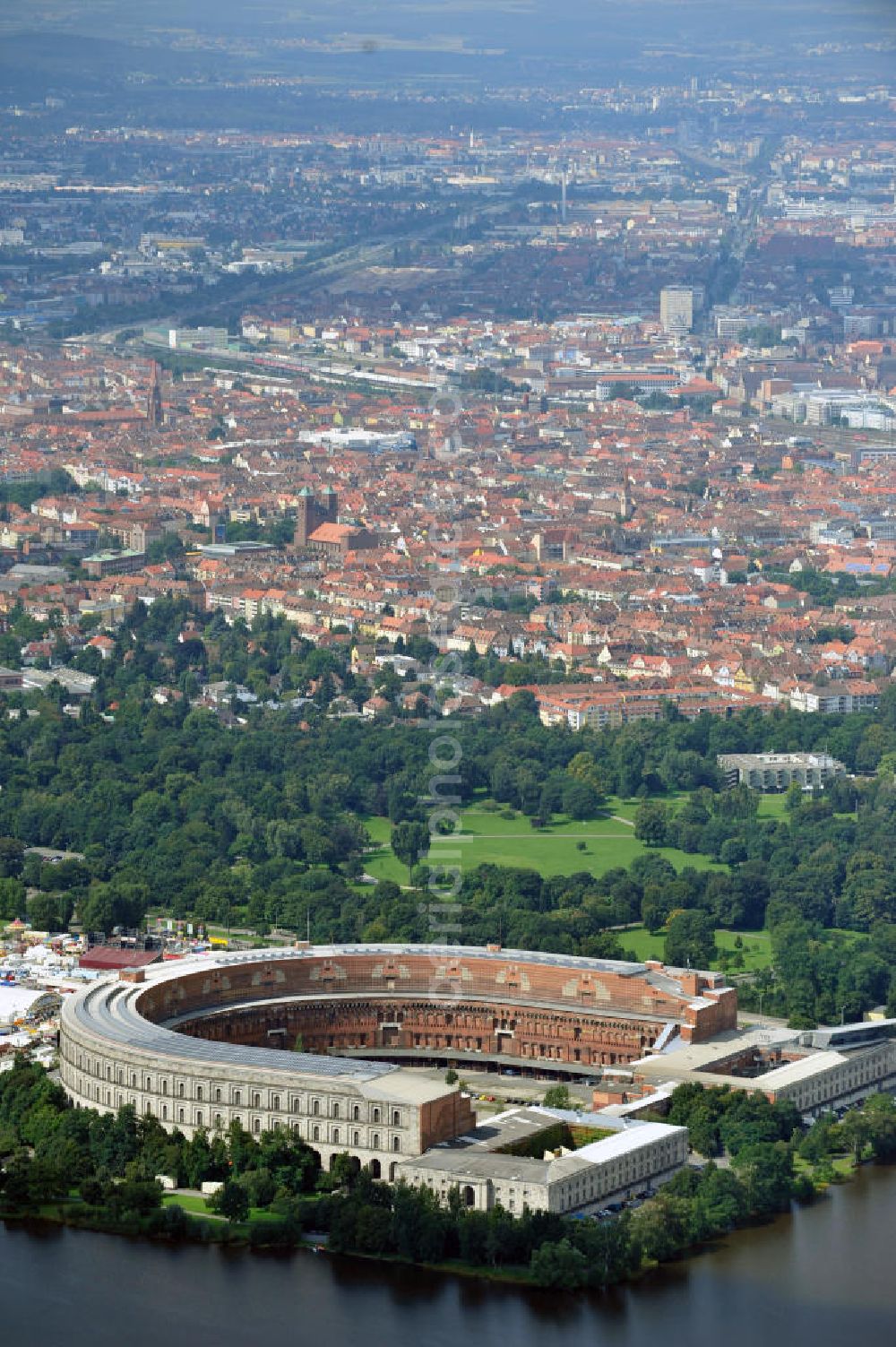 Nürnberg from above - Blick auf die nicht fertiggestellte Kongresshalle auf dem ehemaligen Reichsparteitagsgelände. Das Gebäude hat die Maße von 240 m x 200 m. View of the unfinished Congress Hall at the former Nazi Party Rally Grounds. The building has dimensions of 240 m x 200 m.