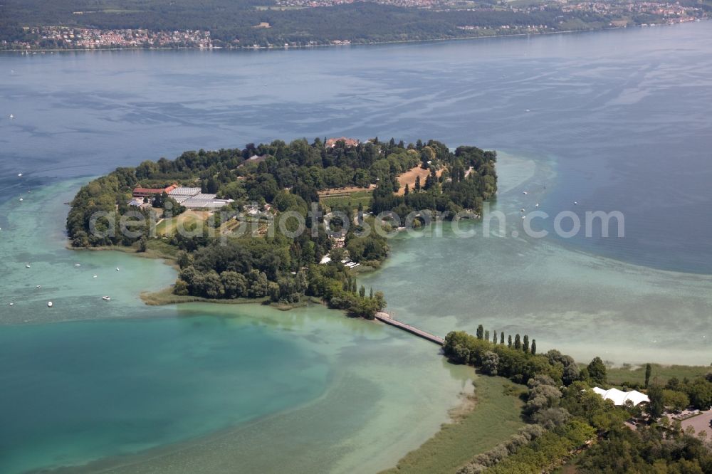 Aerial image Konstanz, OT Litzelstetten-Maina - Isle of Mainau, Island of Flowers with Park and Castle, owned by the Swedish-born aristocratic family Bernadotte