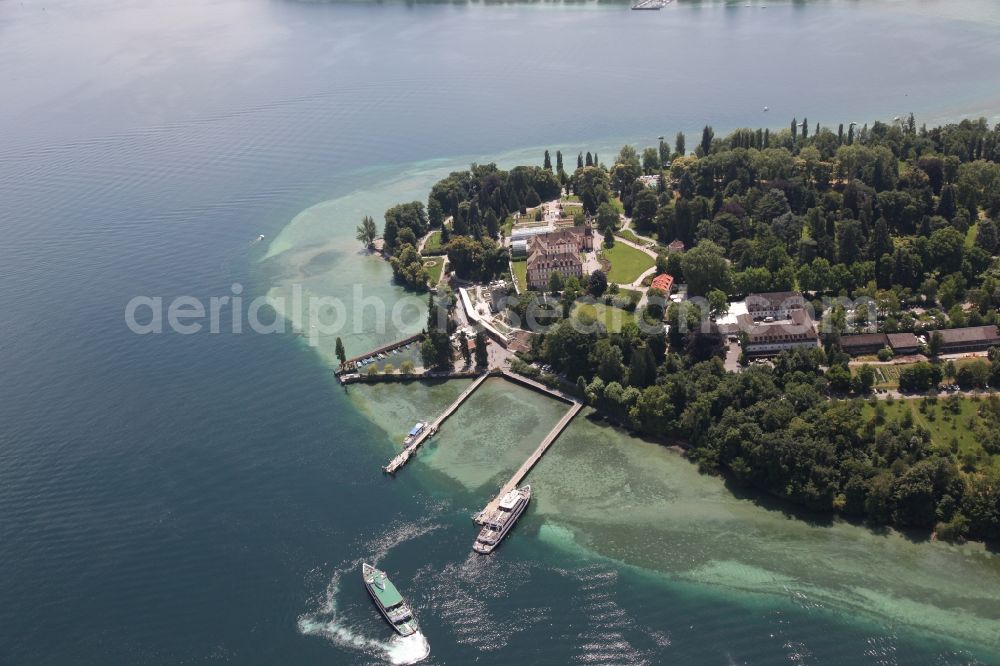 Konstanz, OT Litzelstetten-Maina from the bird's eye view: Isle of Mainau, Island of Flowers with Park and Castle, owned by the Swedish-born aristocratic family Bernadotte