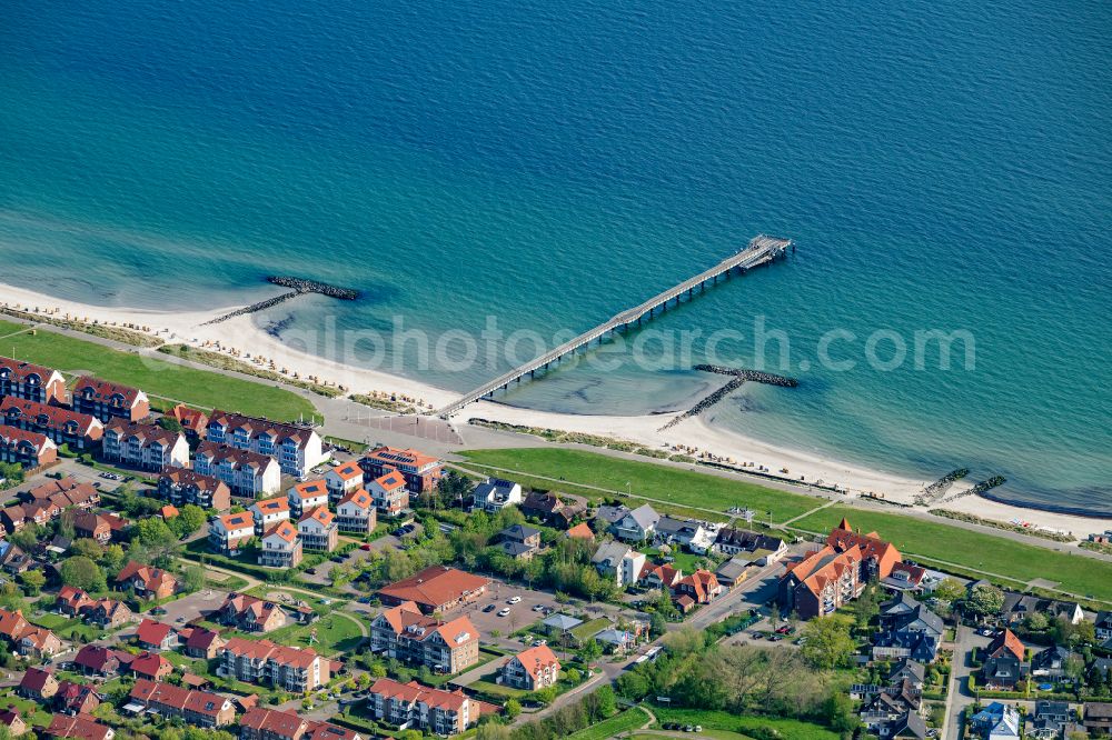 Schönberg from above - Treads and construction of the pier over the water surface of the Baltic Sea on the Promenade Street in Schoenberg in the state Schleswig-Holstein, Germany