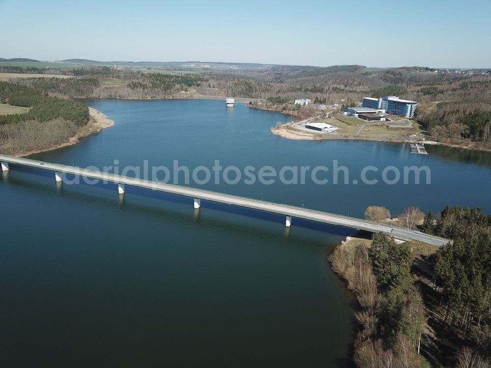 Aerial photograph Zeulenroda-Triebes - Running surfaces and construction of the pier over the water surface . in Zeulenroda-Triebes in the state Thuringia, Germany