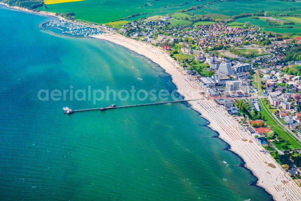 Aerial image Grömitz - Running surfaces and construction of the pier over the water surface . in Groemitz in the state Schleswig-Holstein, Germany