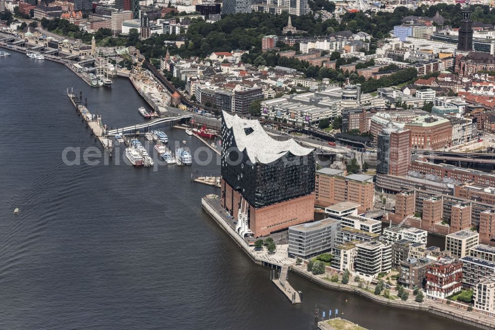 Aerial photograph Hamburg - The Elbe Philharmonic Hall on the river bank of the Elbe in Hamburg