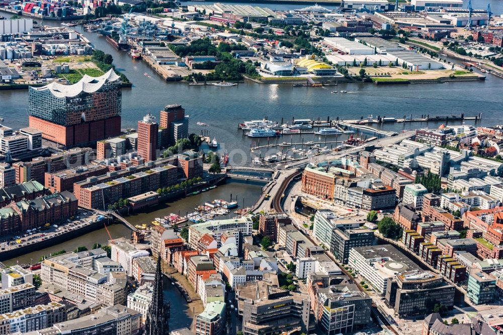 Hamburg from the bird's eye view: The Elbe Philharmonic Hall on the river bank of the Elbe in Hamburg