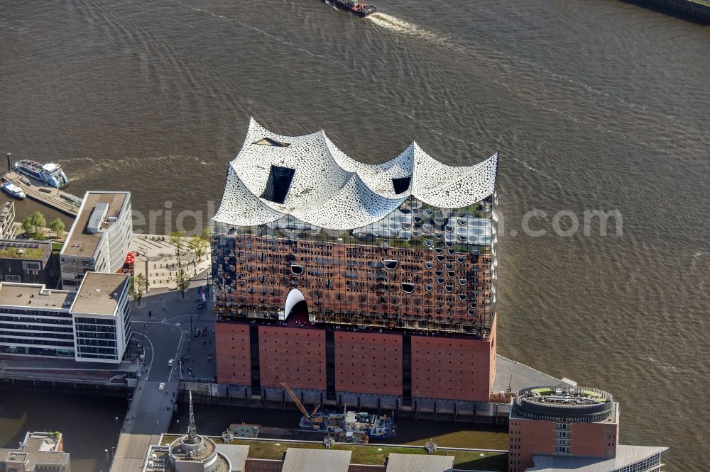 Hamburg from the bird's eye view: The Elbe Philharmonic Hall on the river bank of the Elbe in Hamburg