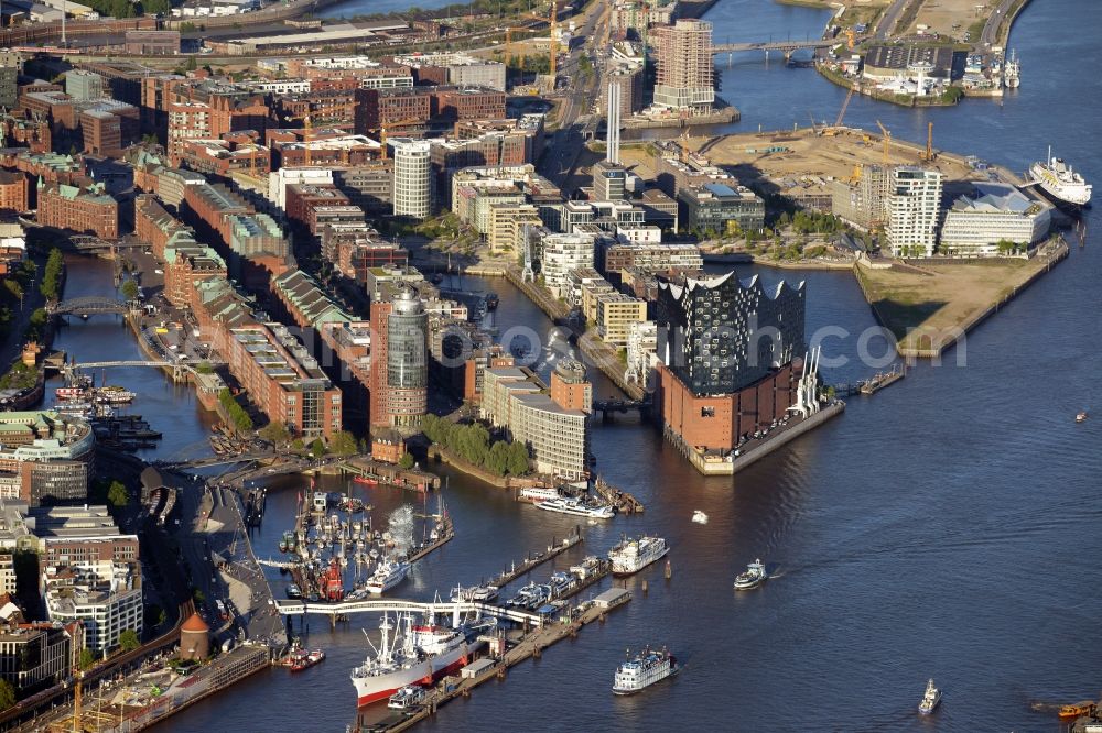 Hamburg from the bird's eye view: The Elbe Philharmonic Hall on the river bank of the Elbe in Hamburg