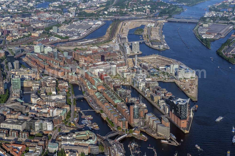 Aerial photograph Hamburg - The Elbe Philharmonic Hall on the river bank of the Elbe in Hamburg